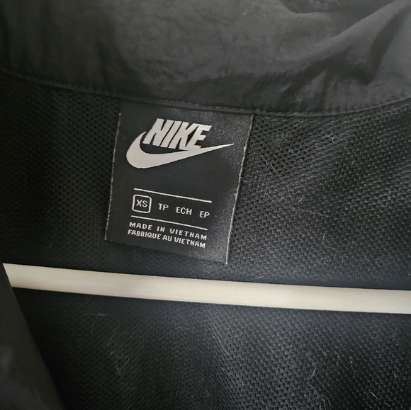 Nike Sportswear Icon Clash Packable Lightweight Jacket Womens XS - Picture 6 of 11